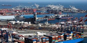 Los puertos griegos, nuevo campo de batalla entre EE.UU. y China