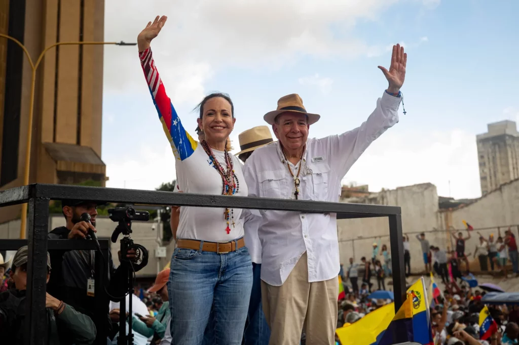 Edmundo-Gonzalez-Urrutia-y-María-Corina-Machado