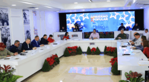 Maduro define siete líneas estratégicas  para consolidar el Poder Comunal