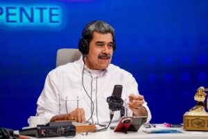Maduro dijo que la bandera de Venezuela «llegará a la Luna y Marte» con apoyo de China