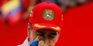Maduro jura «lealtad absoluta» al pueblo venezolano y asegura que el poder del país se sustenta en sus fusiles