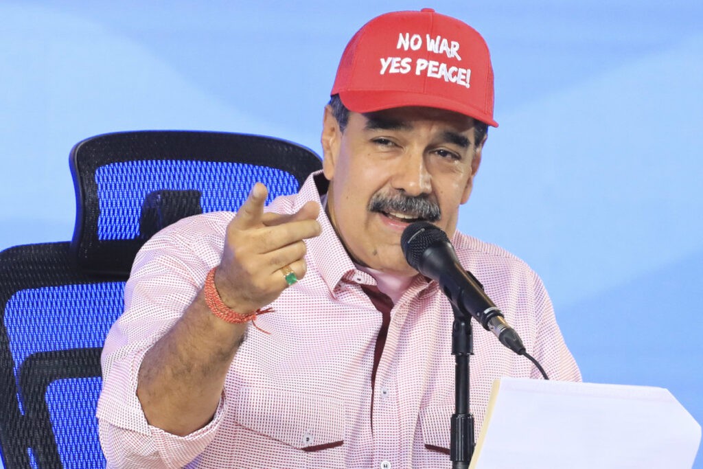 Maduro llama a trabajadores petroleros a organizar "una gran protesta mundial" contra EEUU