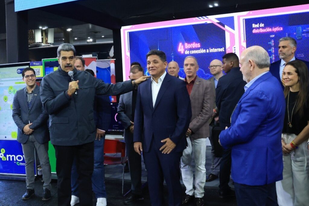 Maduro retó a EEUU y aseguró que nadie podrá derrotarlos