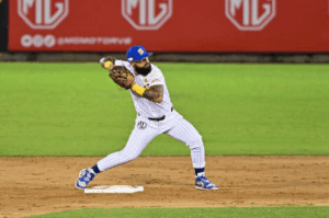 Magallanes no pudo en Valencia ante Tiburones