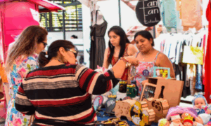 Mercado laboral se precarizó más en 2025 y creció la informalidad