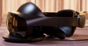 Meta recupera terreno a pasos agigantados frente a Sony derrumbando el precio de sus gafas virtuales Quest Pro