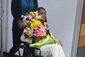 Miss Jamaica regresó a su país tras desafortunado accidente en el Miss Universo