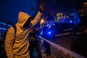 Mossos está «a punto» de desalojar el asentamiento del antiguo instituto B9 de Badalona (Barcelona) | europapress.es