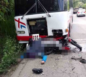 Mototaxista muere aplastado por un autobús en Lagunetica