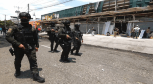 Mueren dos policías por ataques explosivos en Cali