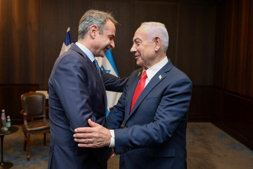 El primer ministro de Israel, Benjamín Netanyahu, se reúne este lunes en Israel con su homólogo en Grecia, Kyriakos Mitsotakis