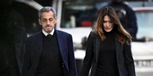 Nueva acusación contra Sarkozy, que inculpa también a su esposa, Carla Bruni