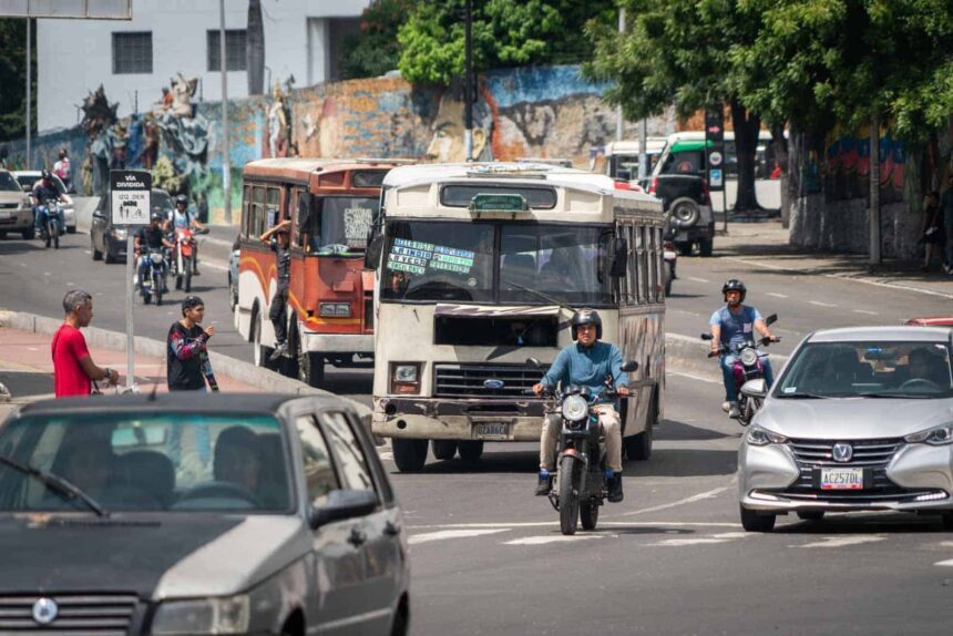 Oficializan aumento de pasaje urbano a 60 bolívares
