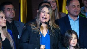 Oposición colombiana elige una presidenciable afín a Trump – DW – 16/12/2025