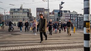 PAÍSES BAJOS | Al menos nueve heridos en un atropello contra una multitud al este de Ámsterdam