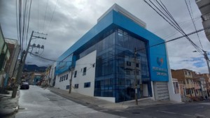 Padres de un menor de edad que se quemó con pólvora en Pasto, tras llevarlo a un centro de salud lo retiraron y luego agredieron al vigilante