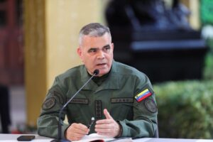 Padrino López: “El imperialismo quiere detener el avance socialista”