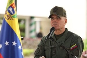 Padrino López acusa a EEUU de un «acto de piratería» tras incautación de buque petrolero