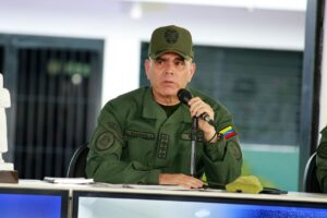 Padrino López calificó de «ladronismo» la confiscación de EEUU a buque petrolero frente a Venezuela