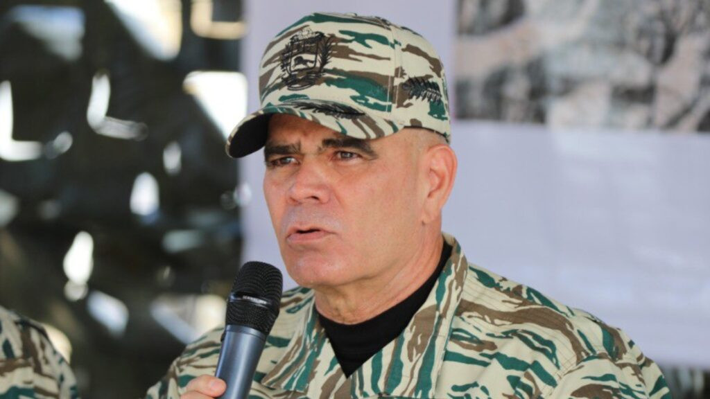 Padrino López cree que es "prácticamente imposible" dividir a la Fanb ante tensión con EEUU