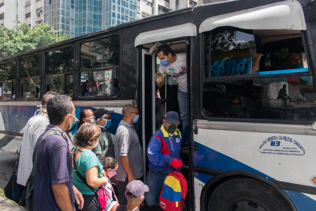 Paro técnico del transporte público reduce la movilidad en Caracas