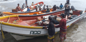 Pescadores extraviados en Ocumare de la Costa fueron localizados con vida