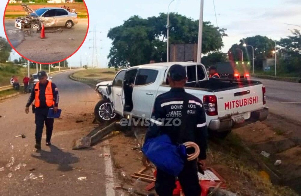 Pick up y vehículo Mitsubishi colisionaron en el distribuidor de Anaco dejando cuatro lesionados