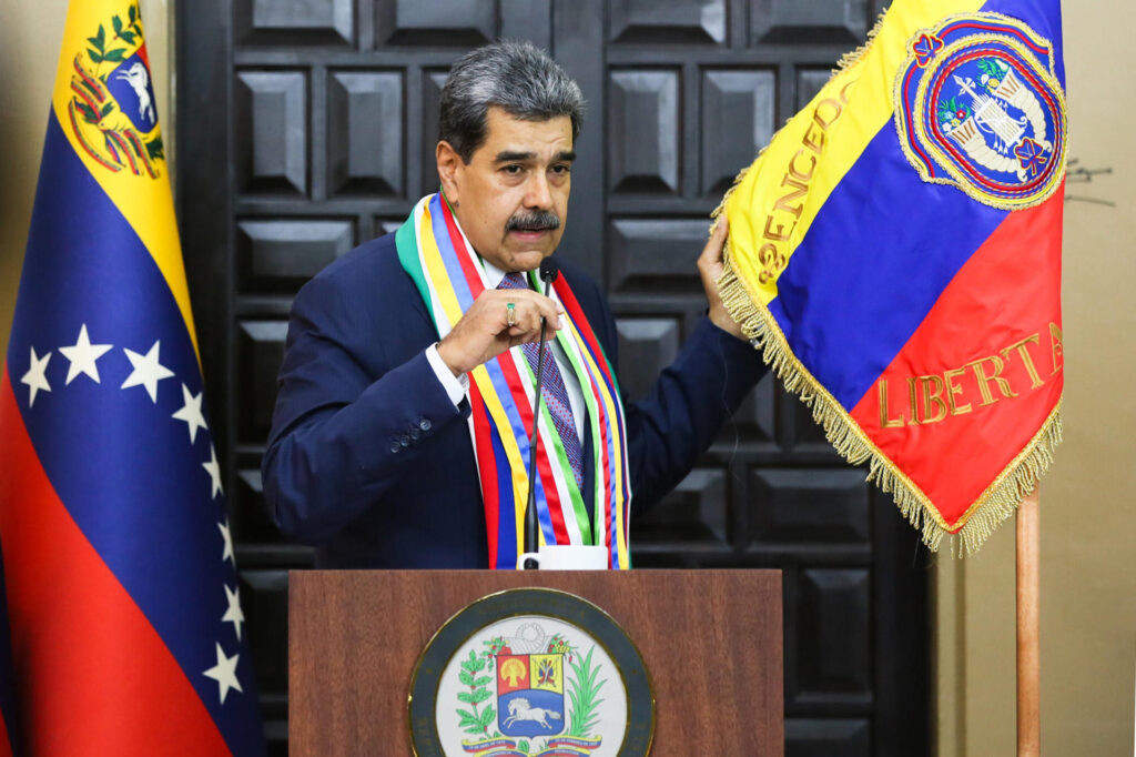 Pocas garantías y aliados limitados, ¿de verdad hay opciones en el extranjero para Maduro?