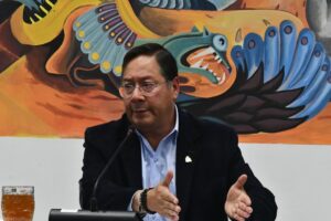 Policía dice que expresidente Luis Arce permanece arrestado «en perfecto estado de salud» – AlbertoNews