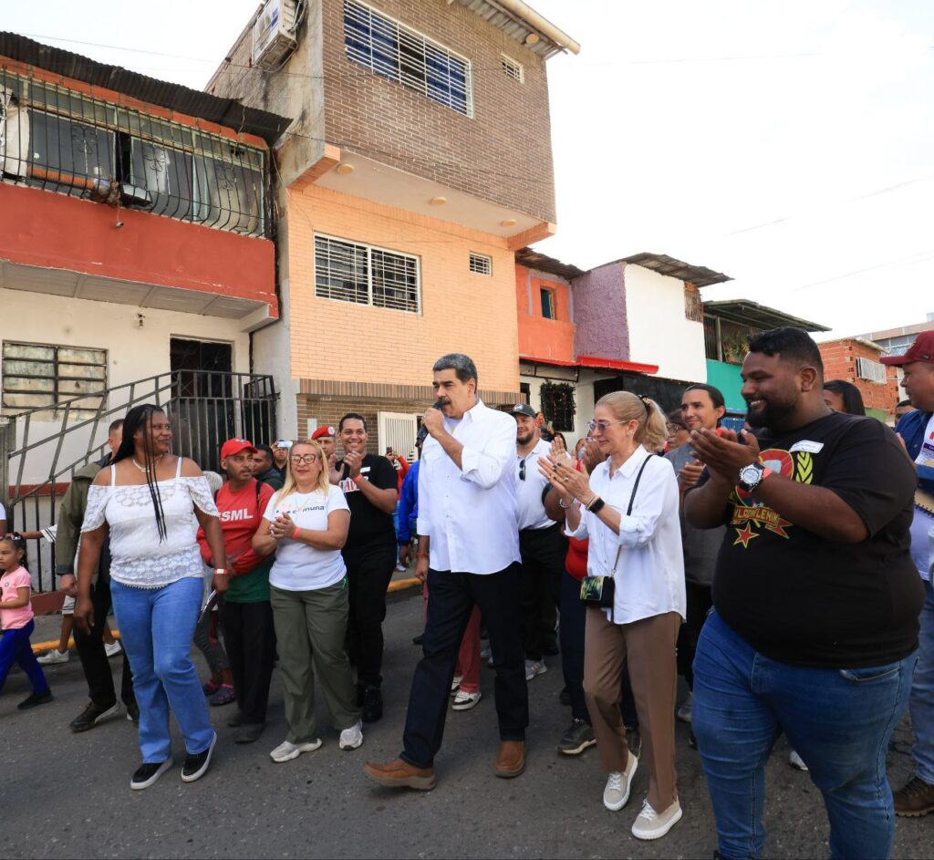 Presidente: Tripulantes de barco petrolero están “secuestrados” y desaparecidos