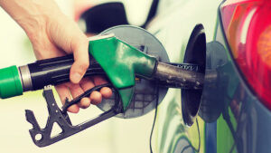 Profeco presenta 43 denuncias ante FGR contra gasolineras por venta de litros incompletos