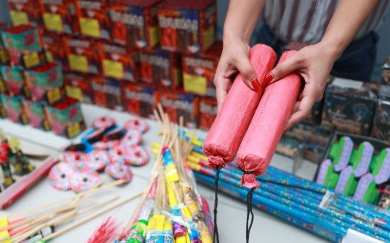 Prohíben venta y uso de pirotecnia Chacao