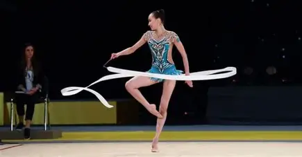 Quien era Isabelle Marciniak gimnasta ritmica