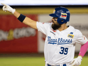 Renato la volvió a sacar en triunfo del Magallanes