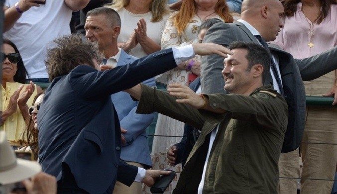 Renuncia el ministro de Defensa de Argentina