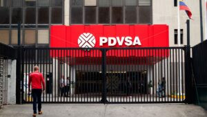 Reuters: Pdvsa recurre a almacenamiento flotante en medio de incautaciones de buques