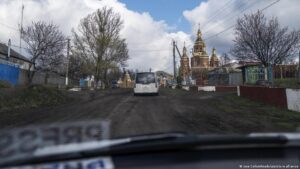 Rusia afirma tener bajo «control» toda la ciudad de Kúpiansk – DW – 16/12/2025