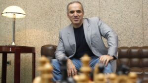 Rusia dictó arresto en ausencia a leyenda del ajedrez Gari Kaspárov por justificar terrorismo