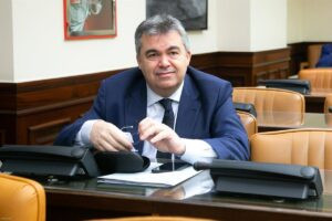 Santos Cerdán deja de cobrar la indemnización del Congreso, tras recibir casi 19.000 euros | europapress.es