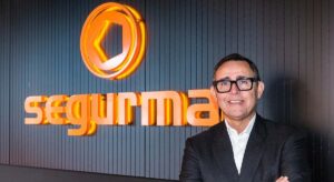 Segurma y Grupo Ticnova firman una alianza para ofrecer sistemas de seguridad en más de 400 puntos de venta a nivel nacional