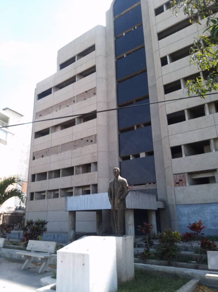 Sigue paralizada obra del Hospital San José Gregorio