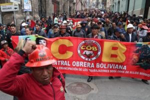 Sindicatos en Bolivia rechazan decreto 5503 que promueve la privatización del país – Correo del Orinoco