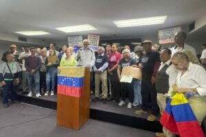 Sindicatos firman «gran acuerdo nacional» para impulsar lucha por salarios