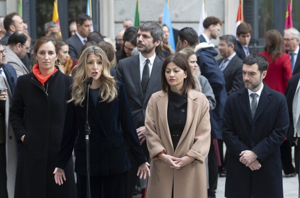 Sumar pide al PSOE una cumbre urgente ante su "parálisis" para acordar cambios y relanzar al Gobierno