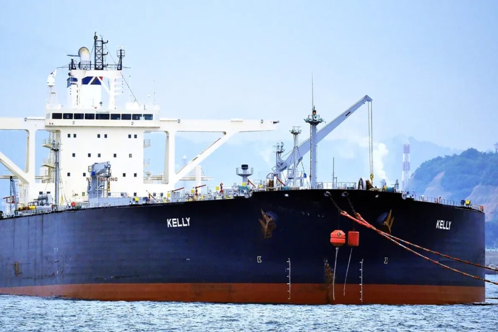 Supertanquero cargado regresó a aguas venezolanas en medio de bloqueo naval de EEUU