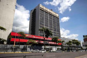 Supuesto hackeo mantiene fuera de servicio la red de Pdvsa y retrasa operaciones petroleras, según Bloomberg