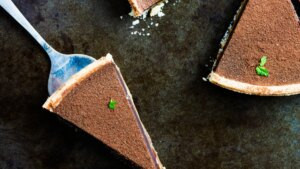 Tarta de chocolate navideña con boniato y sin gluten