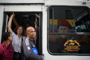 Transportistas en Caracas subieron el pasaje a 60 bolívares