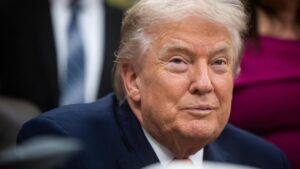 Trump amenaza con imponer sanciones contra las empresas europeas si la UE no retira su regulación tecnológica | elperiodico.com