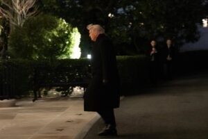 Trump anuncia la incautación de un petrolero frente a las costas de Venezuela | europapress.es